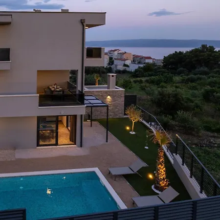 Вилла Luxury David's - Two Heated Pool *