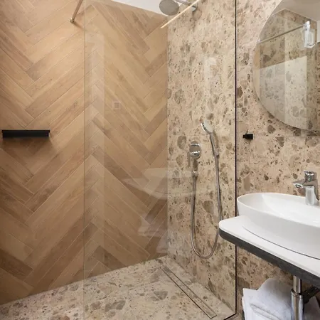 Luxury David's - Two Heated Pool Вилла *