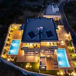 Luxury David's - Two Heated Pool Vila Podstrana