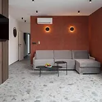 Vila Luxury David's - Two Heated Pool Podstrana